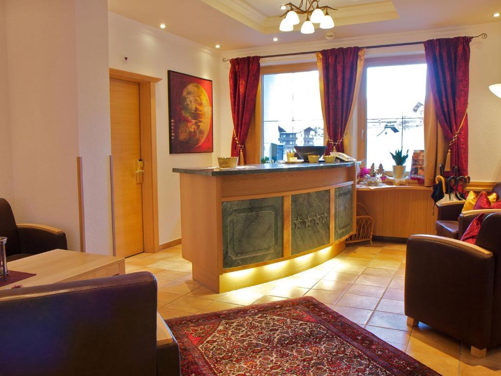 Garni Angela Hotel